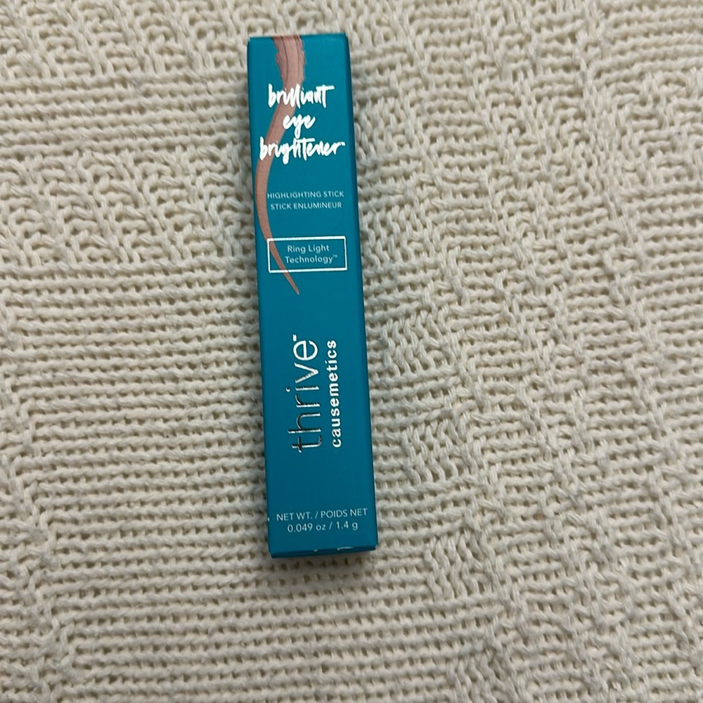 Thrive Causemetics Brilliant Eye Brightener in Pili (Cool Gold Shimmer) …